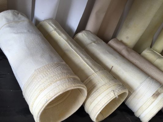 Αισθητές τσάντες φίλτρων συλλεκτών σκόνης Arcylic βελόνα 450GSM~550GSM για τη βιομηχανία τσιμέντου