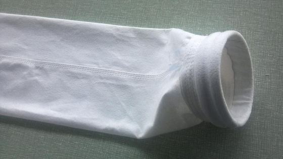 Ο συλλέκτης σκόνης αντικατάστασης τσαντών φίλτρων συνήθειας PTFE τοποθετεί αντι σε σάκκο - αλκάλιο