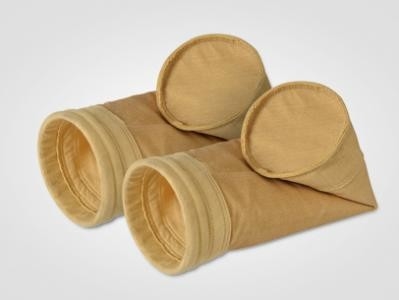 Μη υφανθείσες τσάντες συλλογής σκόνης P84 Polyimide αισθητές δονητής 1000mm~8000mm μήκος για το φίλτρο αέρα